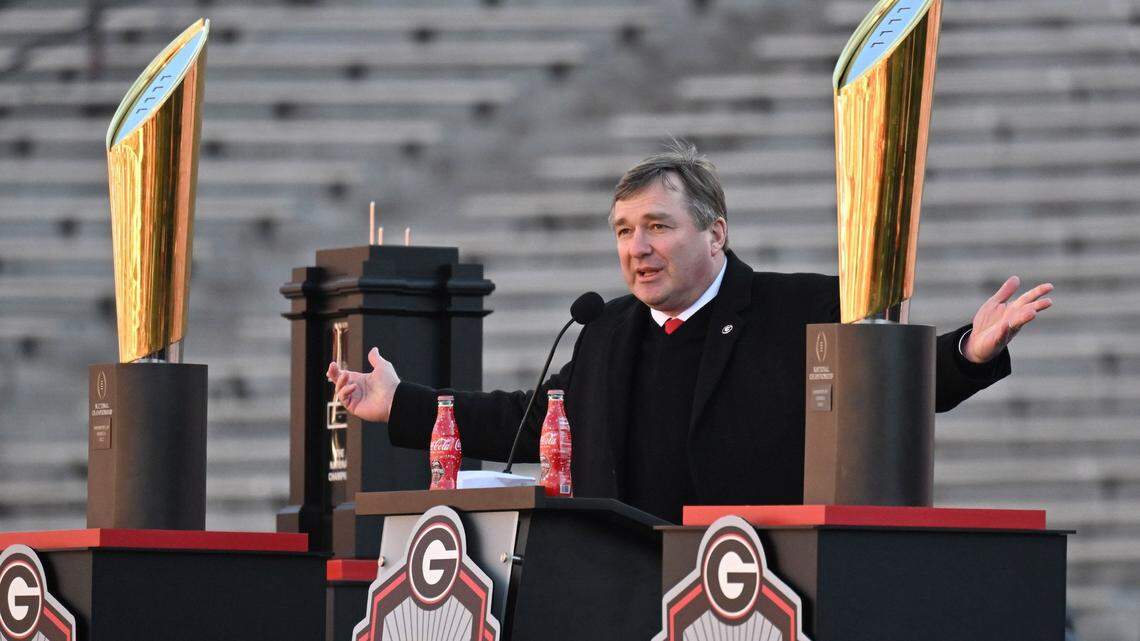 In a new-look SEC, two of the league’s most old-line football powers will prevail