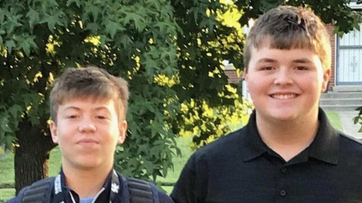 Roan and Neo Sanders died after a crash off Harrodsburg Road early Sunday morning.