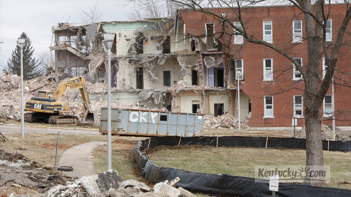 The main building of the old Eastern State Hospital was torn down at the corner of Newtown Pike and West Fourth Street in Lexington in 2011. The site was to be the new home of  Bluegrass Community and Technical College. Photo by Charles Bertram | Staff