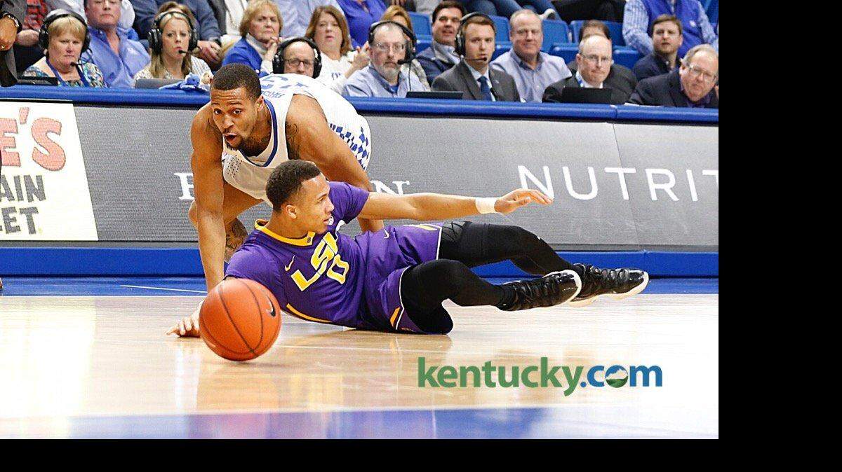 Kentucky's Isaiah Briscoe battled for control of the ball during the Cats' game against LSU in Rupp Arena on Tuesday night.