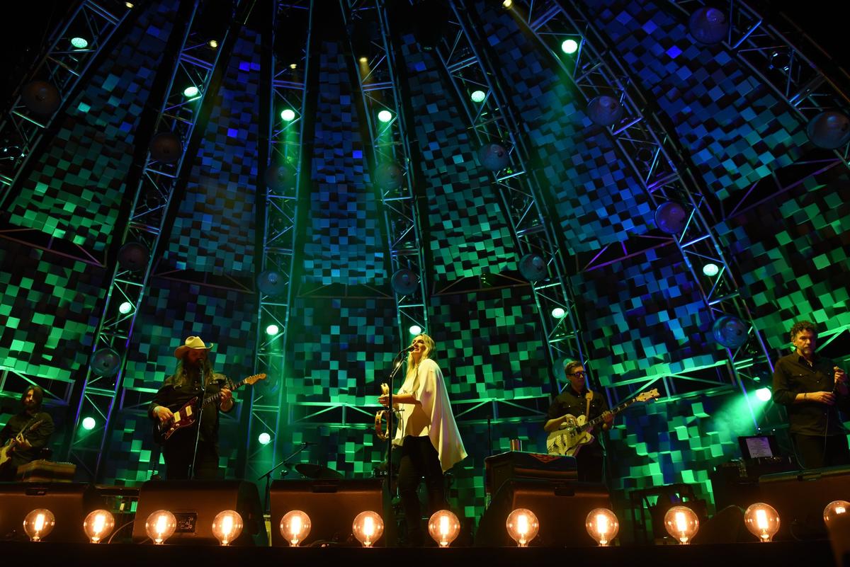 Chris Stapleton brought his Great America Roadshow Tour to Rupp Arena Oct. 27, 2018 -- (L-R) Dave Cobb, Chris Stapleton, Morgane Stapleton, J.T. Cure, and Mickey Raphael.