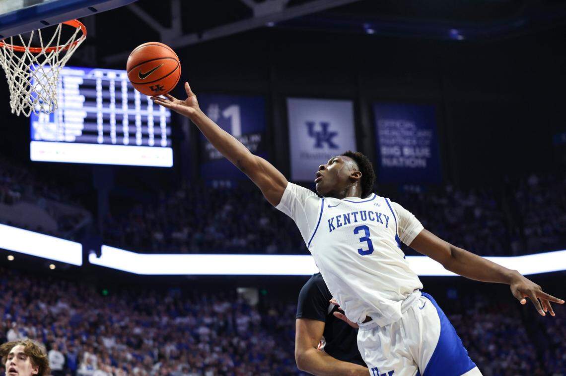 Kentucky sophomore Adou Thiero (3) has seen his role expand due to Tre Mitchell’s injury issues.