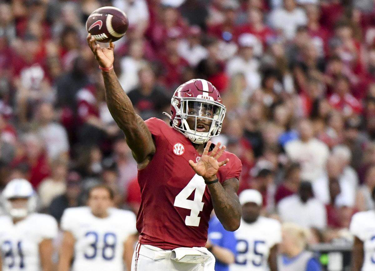 Entering Saturday night’s game vs. No. 13 LSU, Alabama quarterback Jalen Milroe (4) was completing 66.7 percent of his throws in SEC contests.