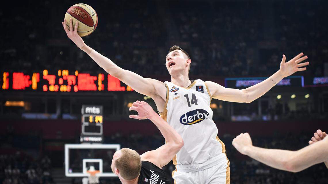 Zvonimir Ivisic, a late addition to the 2023-24 Kentucky men’s basketball roster, spent the last two seasons playing for Studentski Centar Podgorica, a team based in Montenegro that competes in the Montenegrin Basketball League and the Adriatic League.