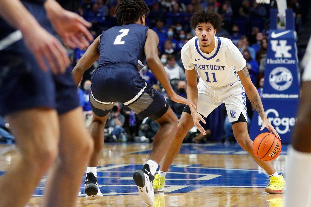 Dontaie Allen (11) scored 14 points and grabbed seven rebounds, both season highs, against North Florida on Nov. 26.