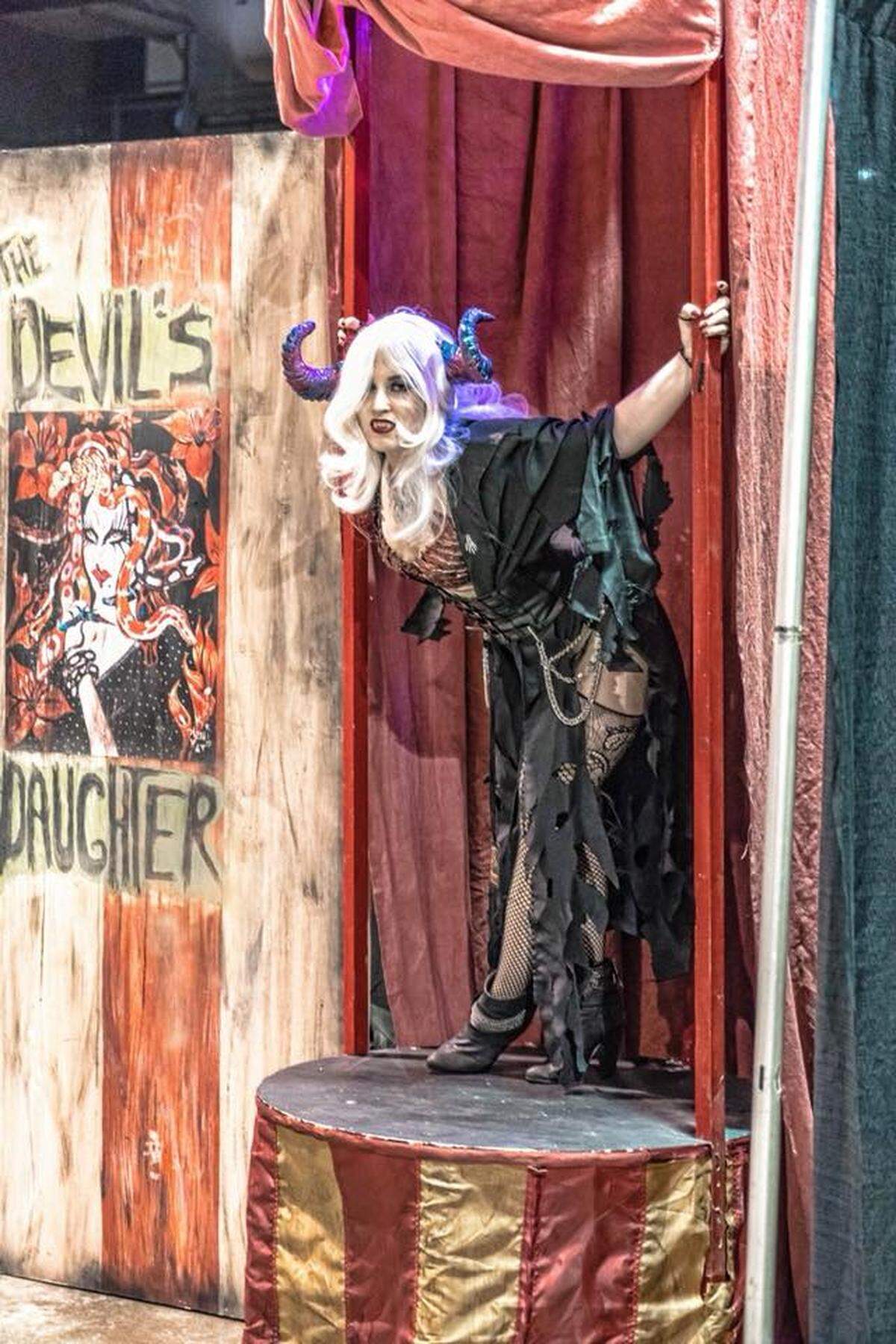 An entertainer performed at ScareFest in Lexington, KY.