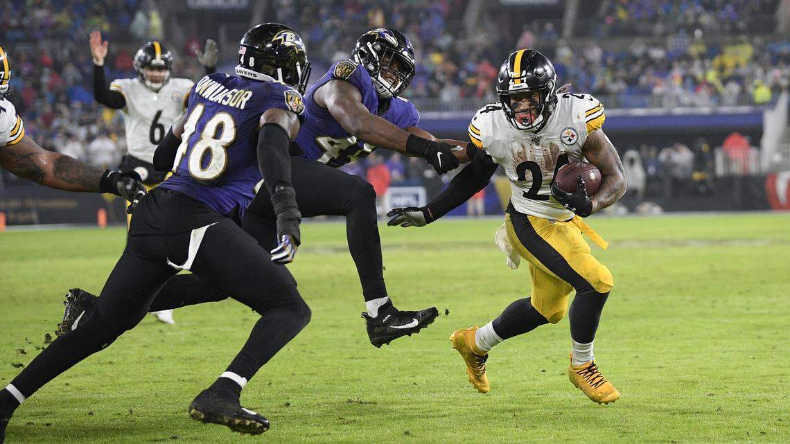 Calipari calls audible as football dominates discussion on Facebook show