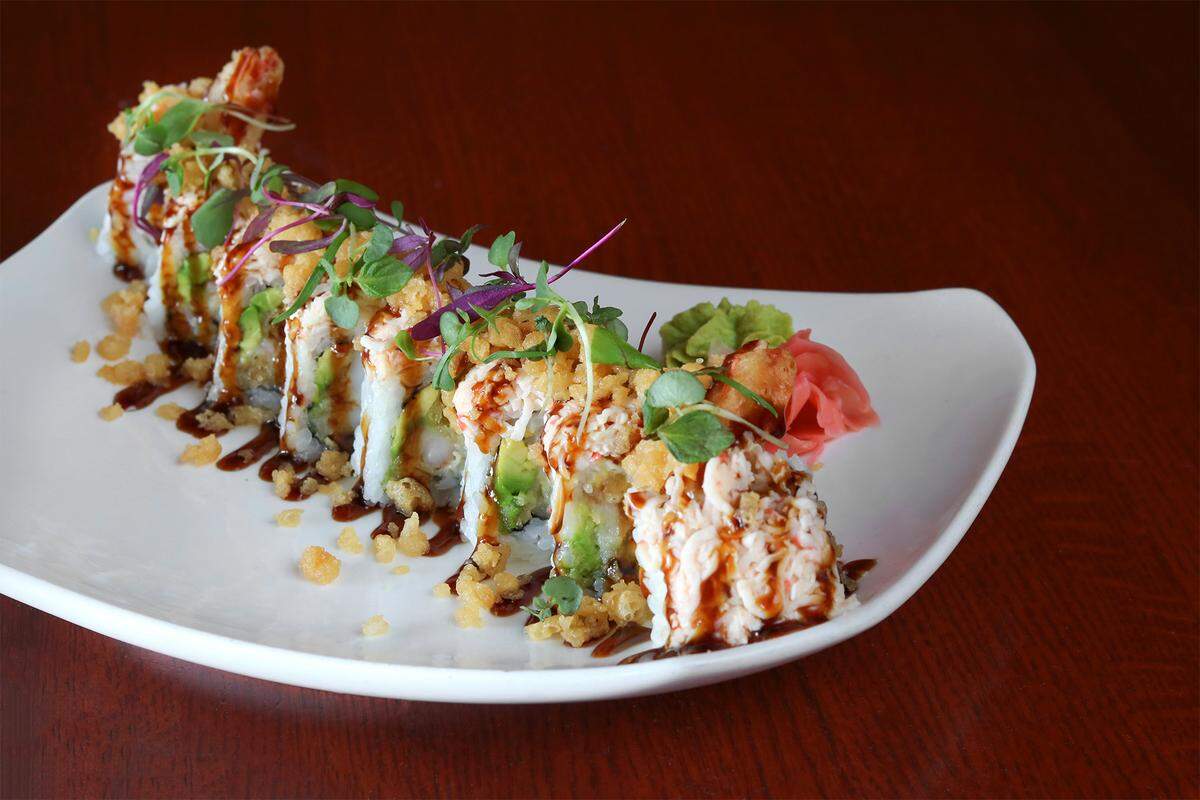 Bluegrass Hospitality Group’s Aqua Sushi will have “The Breeders’ Cup Roll” – Cripsy tempura shrimp, avocado and cucumber wrapped in seaweed and sushi rice; topped with spicy crab meat salad, tempura crunch, unagi sauce and rainbow microgreens.