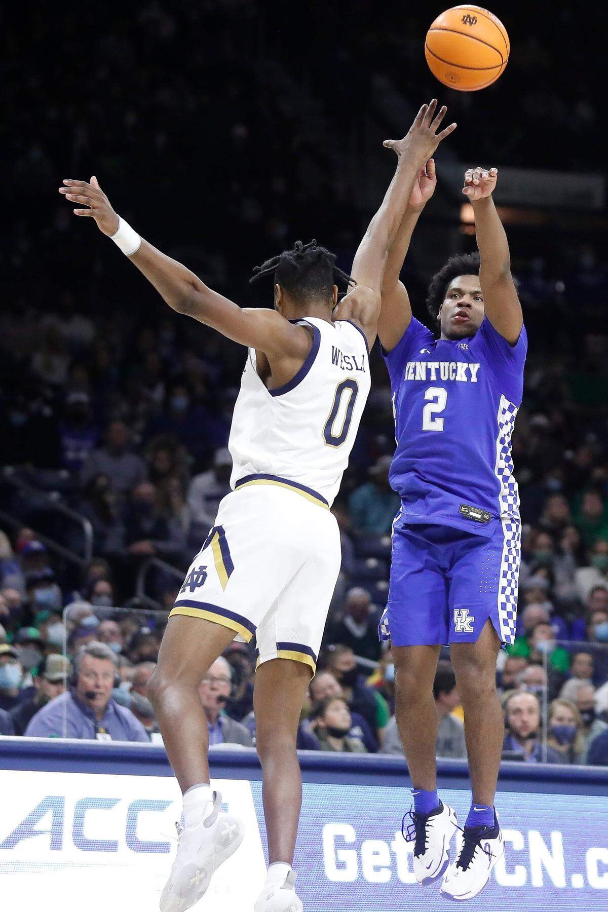 Sahvir Wheeler (2) is 4-for-18 this season on three-point attempts (22.2 percent).
