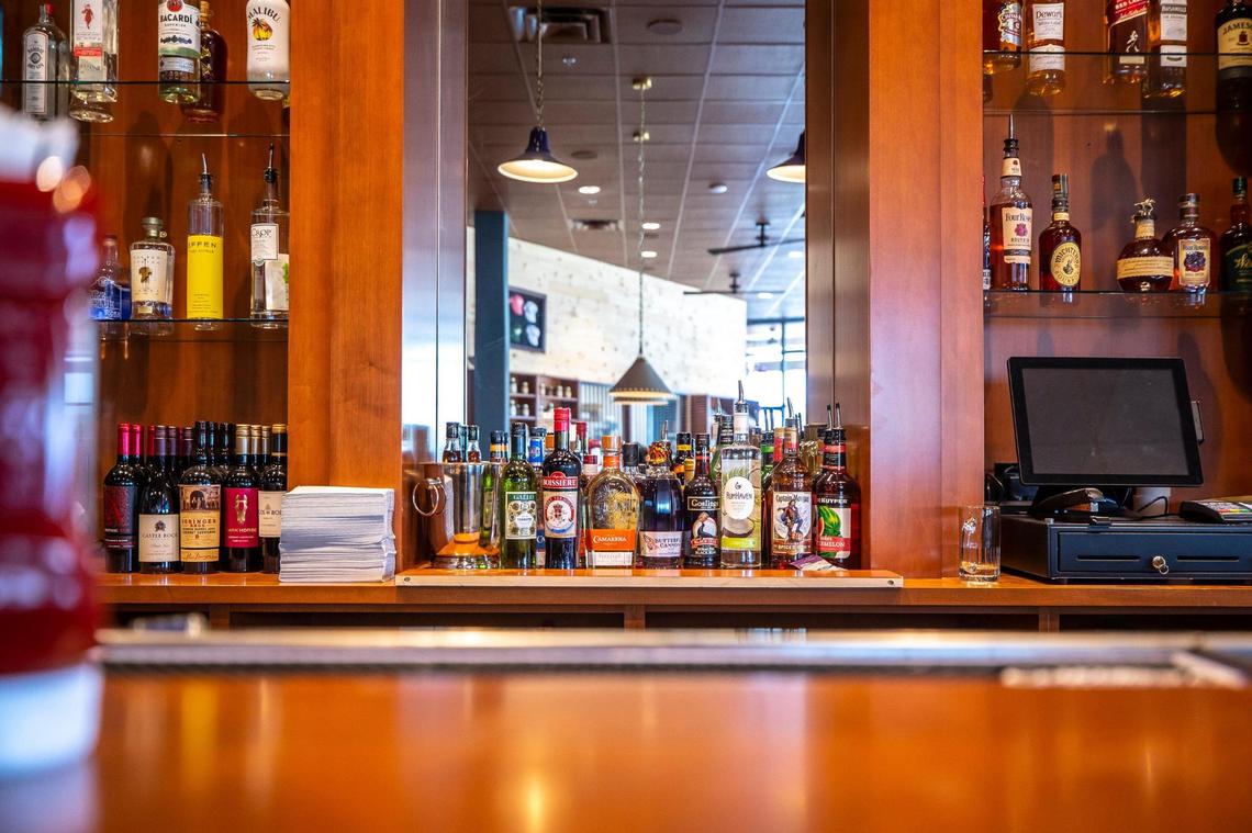 There’s a full bar at the new Ramsey’s on Lucille Drive in Lexington, Ky. The location is the sixth version of his popular take on meat-and-three classic comfort food. Two locations (the original and the one on Tates Creek) have closed; this, the fourth location, is the first on the west side of town.