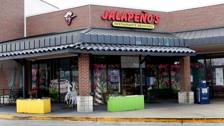 Lexington Mexican restaurant reopens after 2 weeks. Why health department shut it down