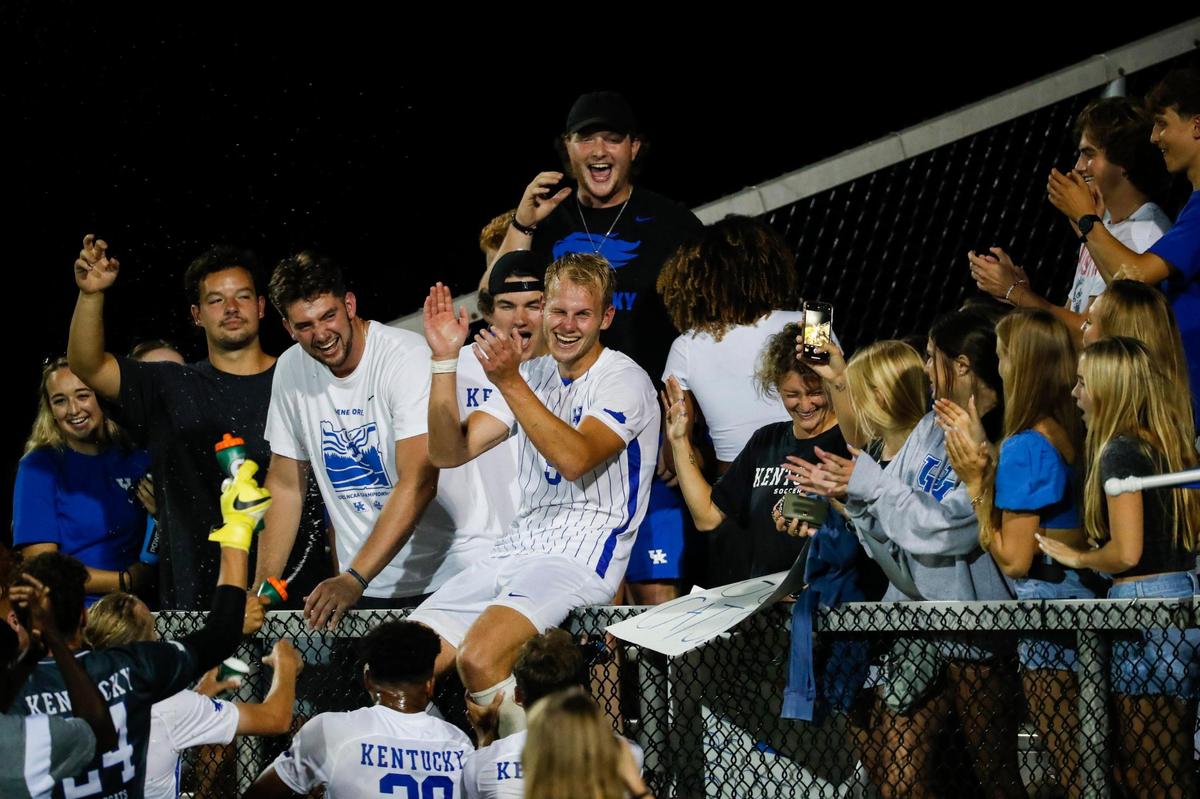 Kentucky forward Eythor Bjorgolfsson (9) celebrates after the Wildcats’ 2-0 season-opening win over Illinois-Chicago on Thursday night.