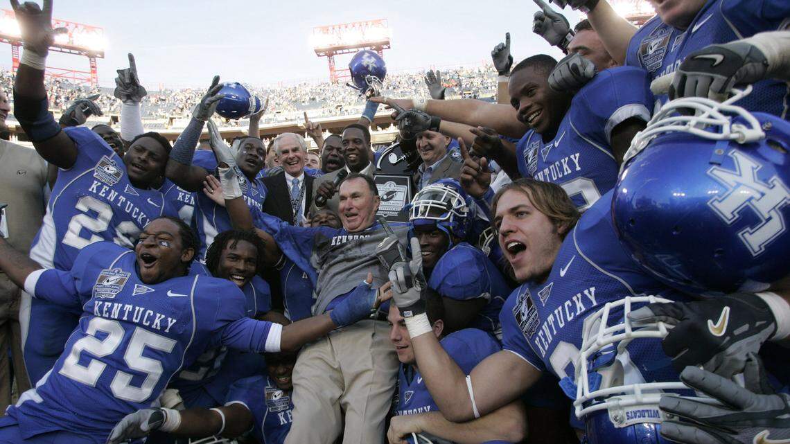 Kentucky time machine: 2006 Music City Bowl showed Brooks was building a winner