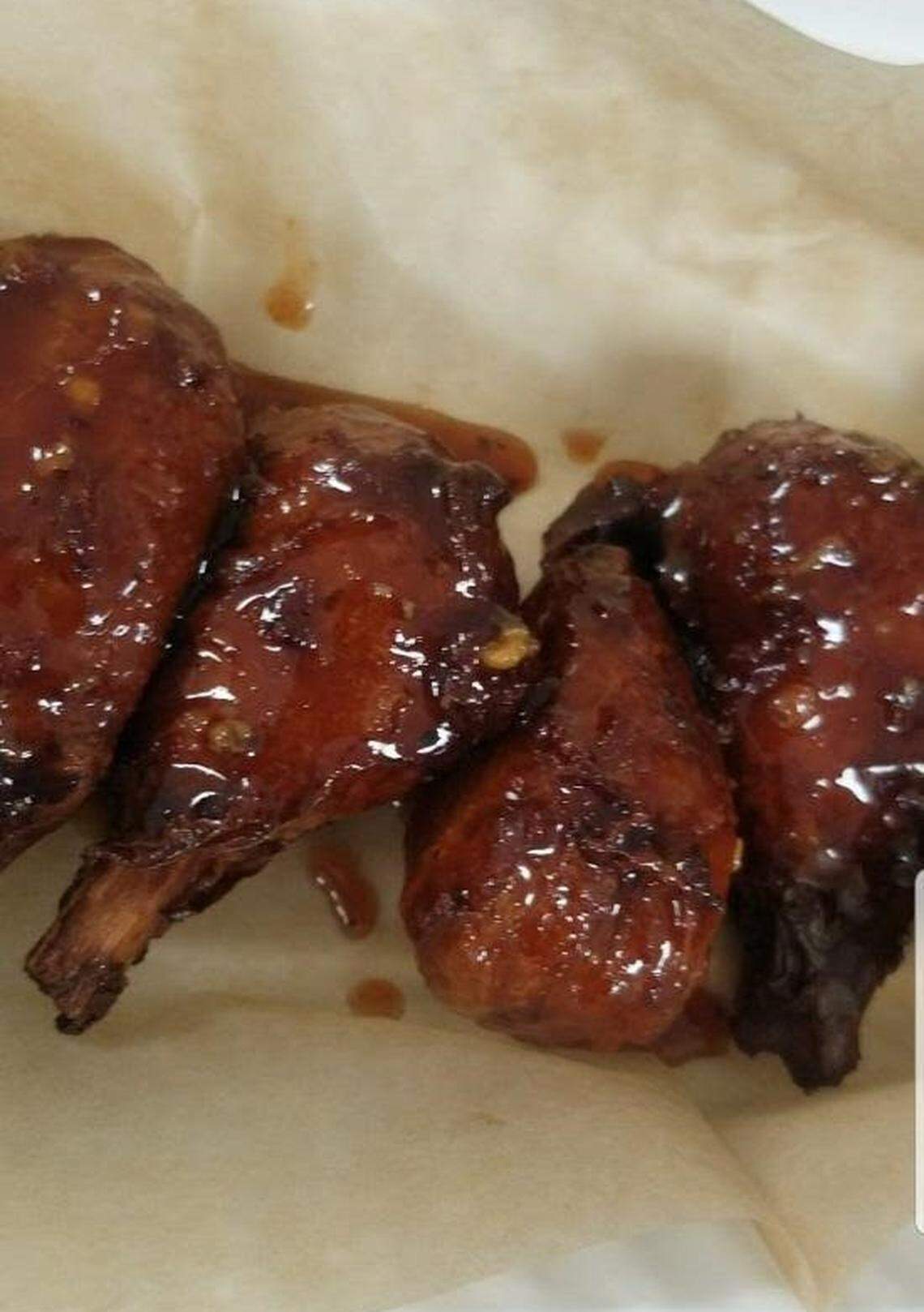 Moody Mike’s “bone-in chicken wings” for vegans, who can choose from 18 sauces.