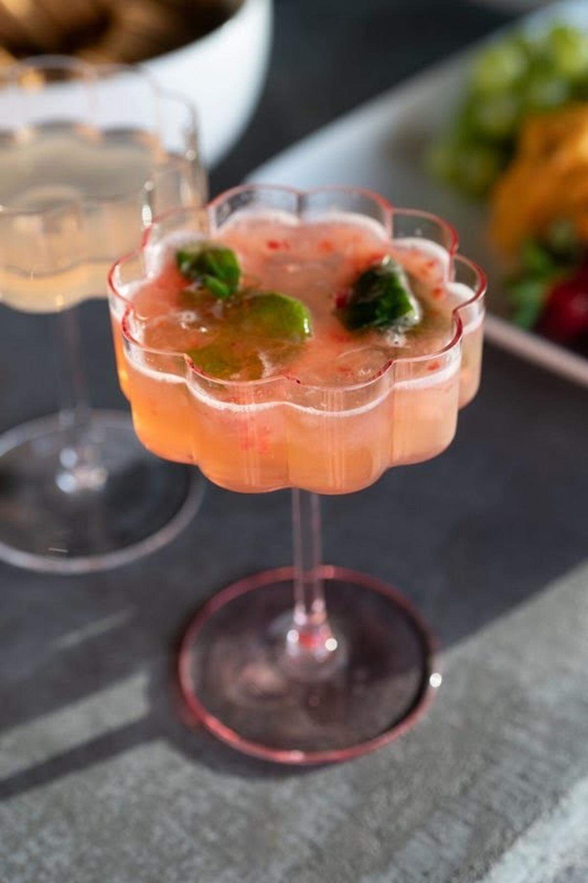 Poppy’s Flower Bar will offer botanical cocktails with flowery names.
