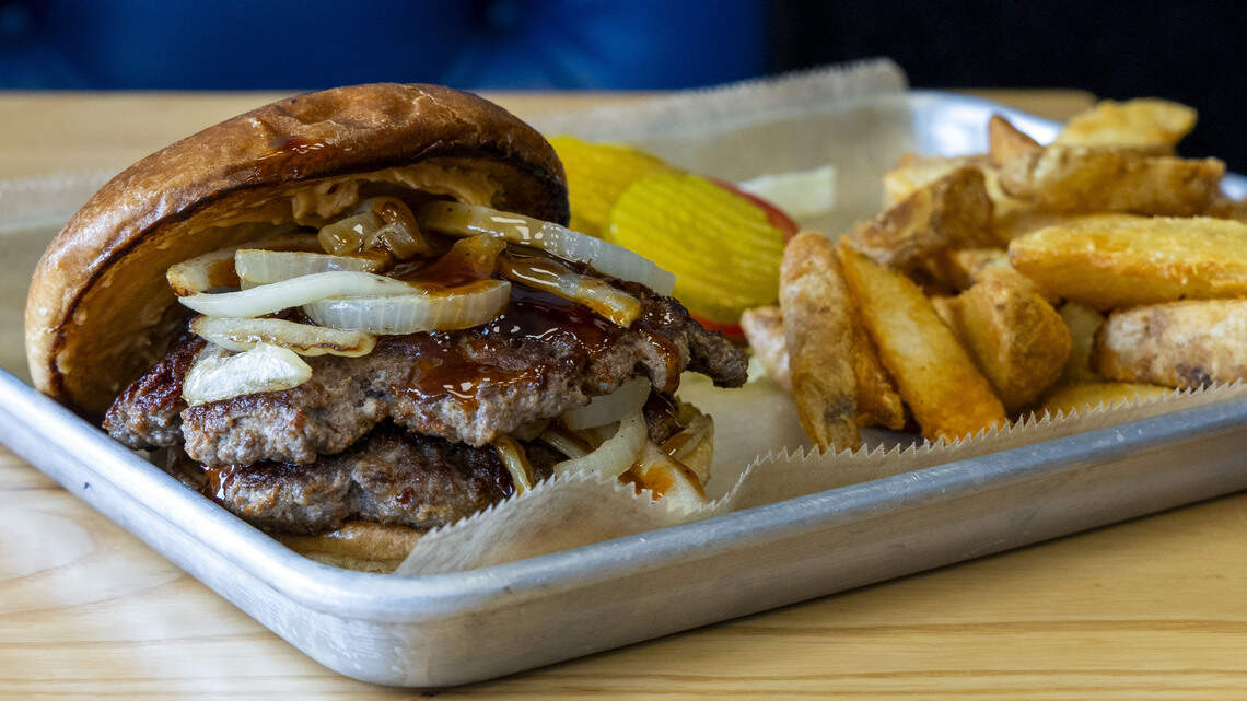New Lexington burger restaurant opening from award-winning beer cheese maker