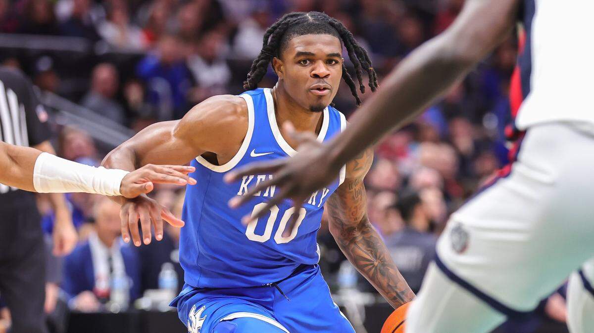 Live updates: Kentucky Wildcats at Gonzaga Bulldogs college basketball