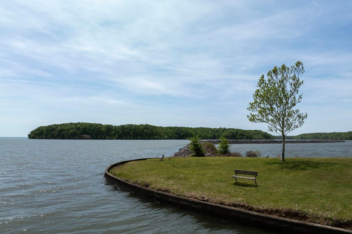 Kenlake State Resort Park is located on the more than 160,000-acre Kentucky Lake in Western Kentucky.