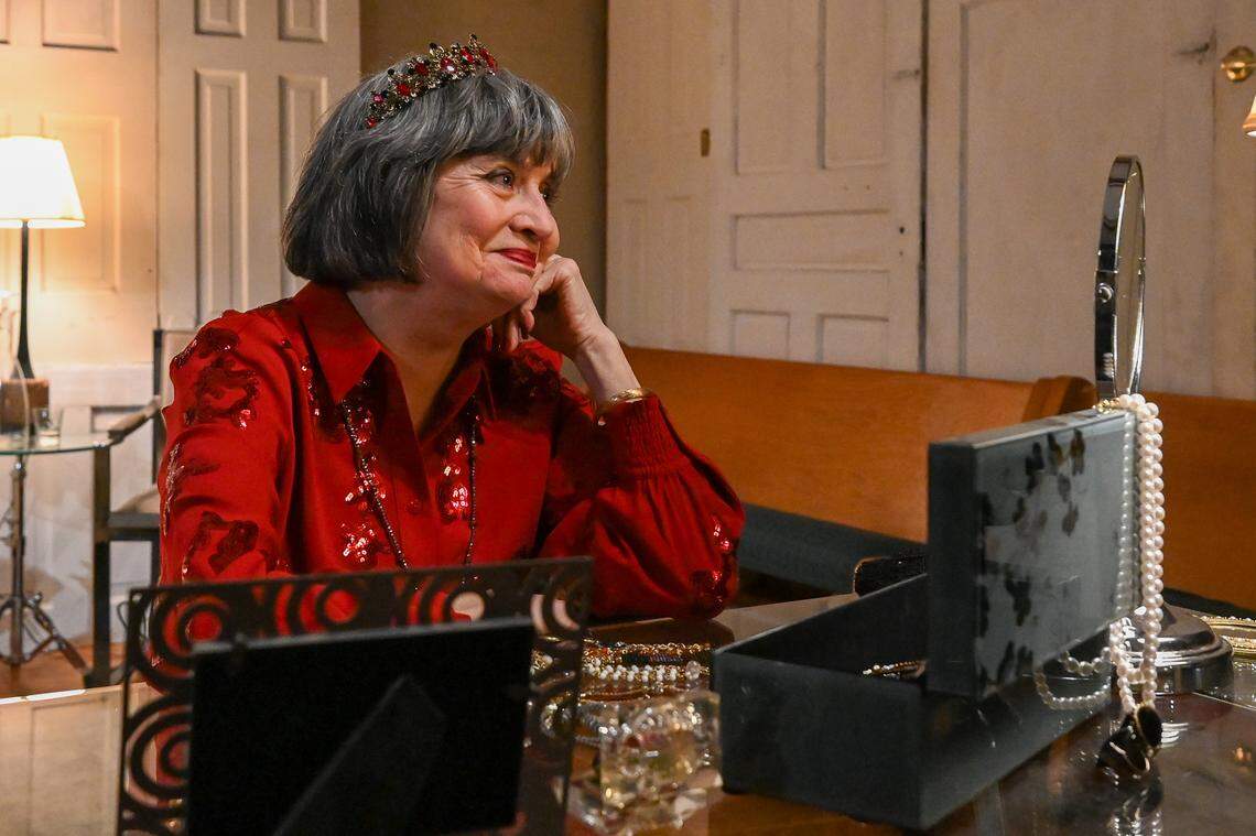 Eleanor (Missy Johnston) admires herself wearing her crown. On the Verge Theatre presents “The Lion in Winter” at Luigart Studio, 110 Luigart Court in Lexington, Kentucky, Jan. 23-Feb. 1. This photo was taken at a rehearsal Jan. 17, 2025.