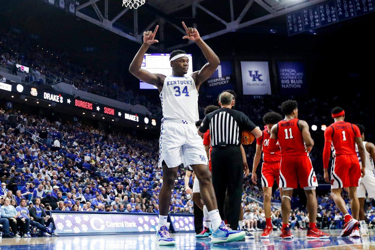 Kentucky forward Oscar Tshiebwe (34) celebrates toward the end of Tuesday’s win against Mississippi. Tshiebwe contributed his 24th double-double of the season with 18 points and 15 rebounds.