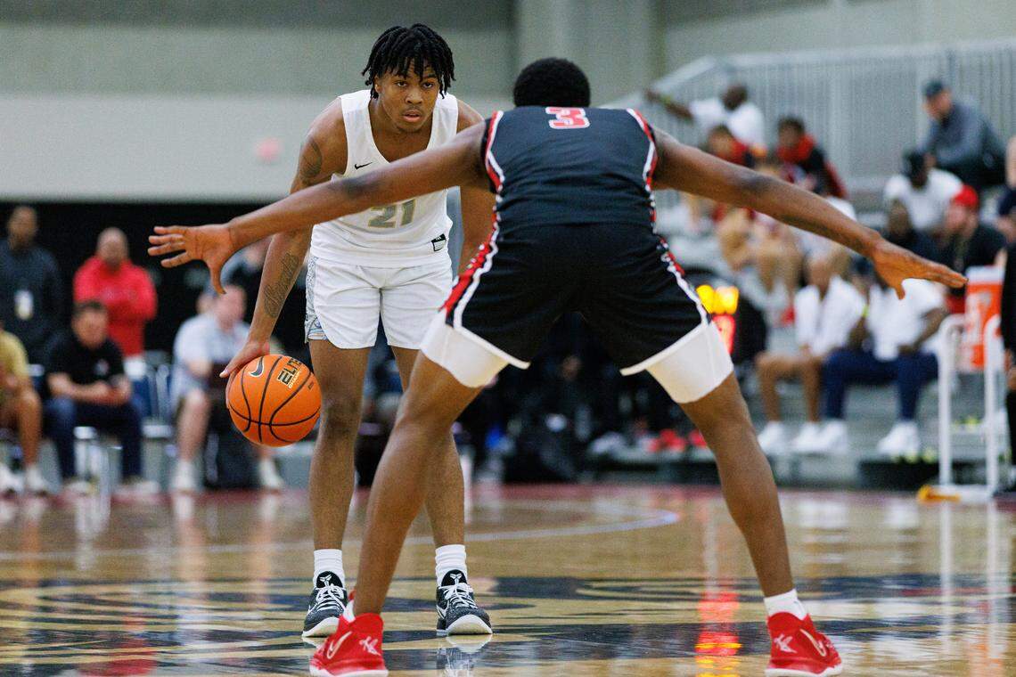 DJ Wagner represented the New Jersey Scholars on the Nike EYBL circuit in May in Louisville.