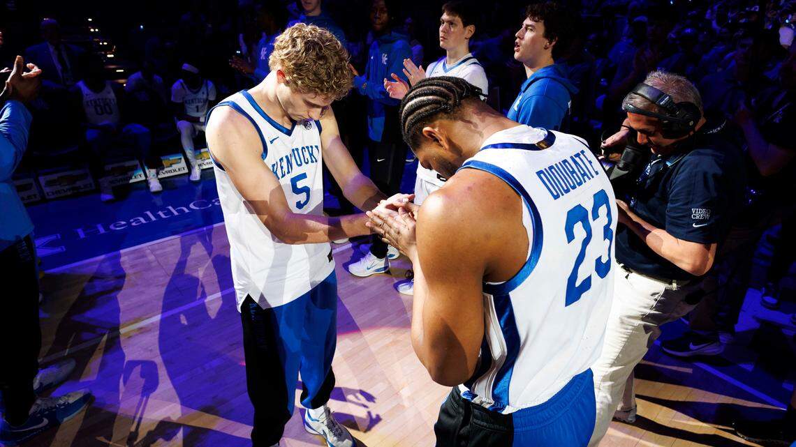 Need a handshake? Turn to these Kentucky basketball players for help
