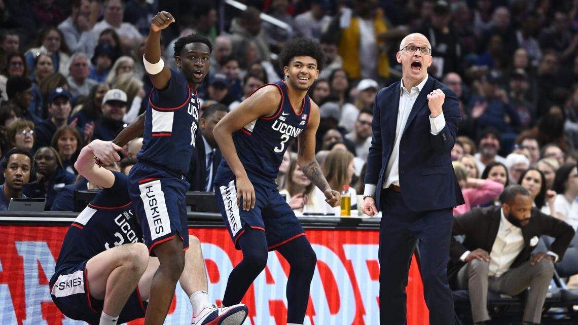 Who will advance to the Final Four? Nearly 30 experts give us their NCAA predictions.