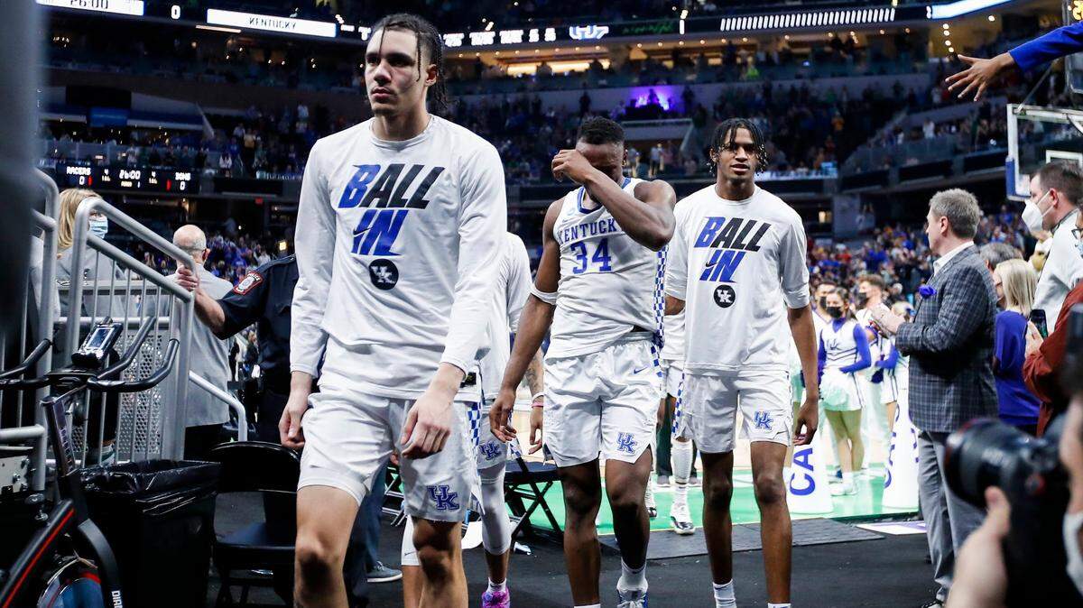 ‘Disappointing.’ ‘Devastating.’ Kentucky makes a quick exit from NCAA Tournament.