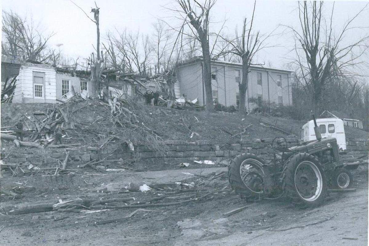 Tornado damage from the Super Outbreak of 1974.
