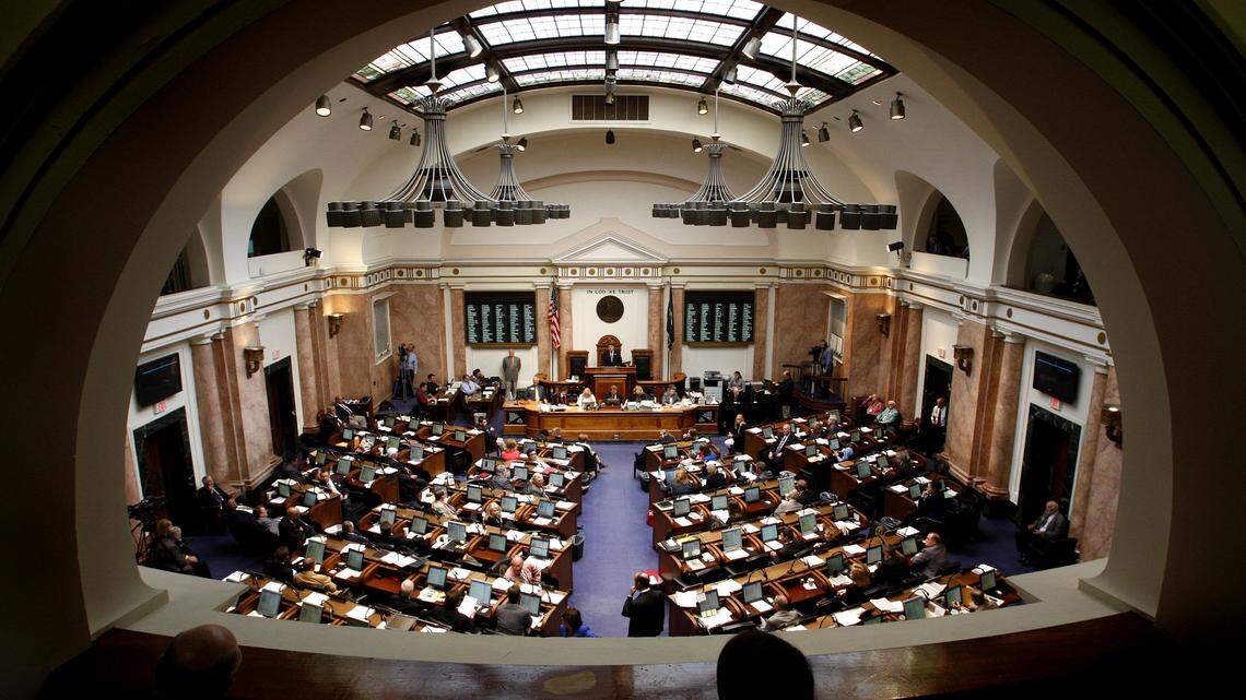 The Kentucky General Assembly is set to begin its 2015 legislative session on Tuesday.