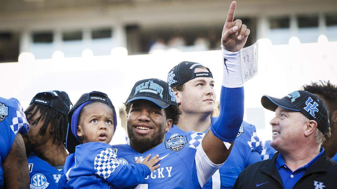 Kentucky time machine: Bowden audibled Cats to a comeback in Belk Bowl