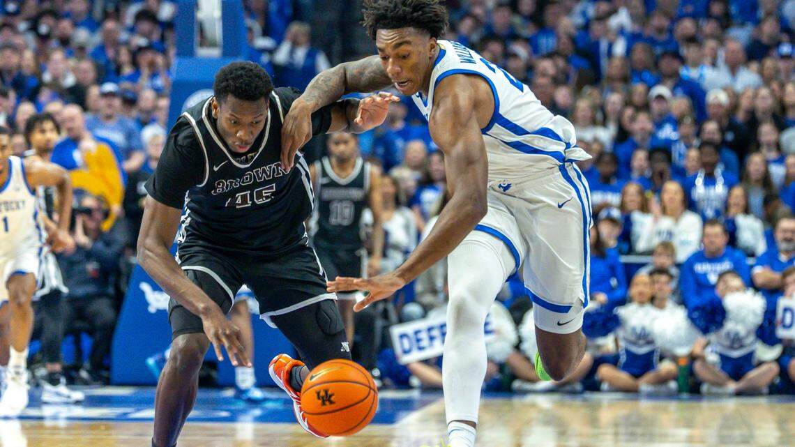 Mark Pope issued a holiday challenge to his UK basketball team. The Cats met it Tuesday.