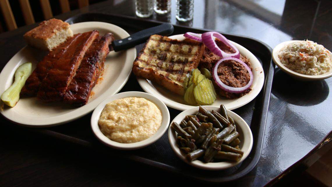 Billy’s Bar-B-Q was known for its wide selection of Western Kentucky-style barbecue. A well-known Lexington favorite, it first opened on Lexington’s New Circle Road in 1978, then expanded to its longtime location at 101 Cochran Rd. In 2015, it closed and is today a Joella's Hot Chicken location.