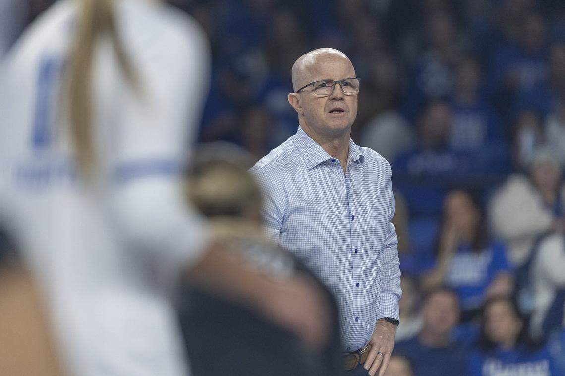 Kentucky women’s volleyball coach Craig Skinner and the Wildcats snapped a four-match losing streak vs. Louisville by beating the Cardinals 3-2 at the KFC Yum Center on September 18.