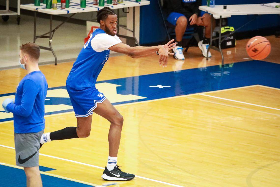 Kentucky freshman Isaiah Jackson stands 6-foot-9 and is listed as a forward but possesses the skill set of a guard. “Last year he brought the ball up the court like a point guard,” his high school coach said. “He was probably my best passer.”