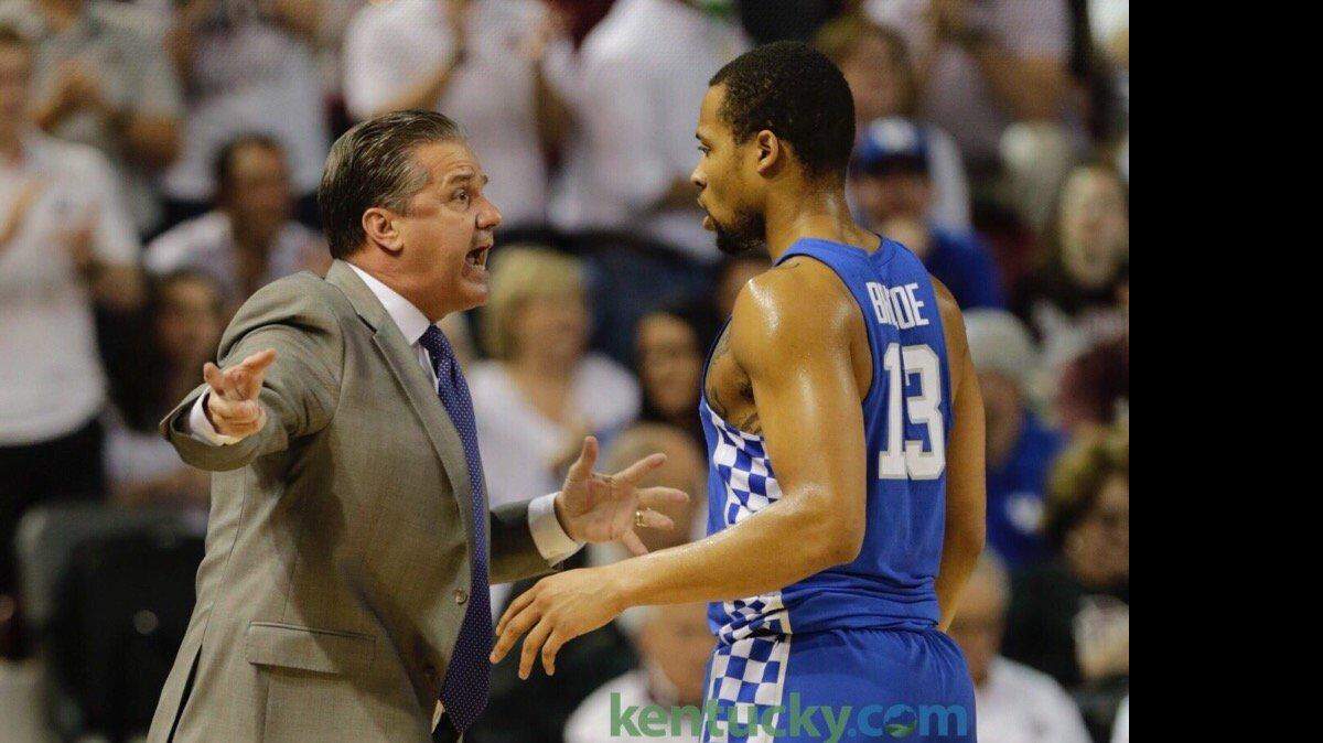 Coach John Calipari directed Isaiah Briscoe during the first half against Mississippi State on Jan. 17, 2017.
