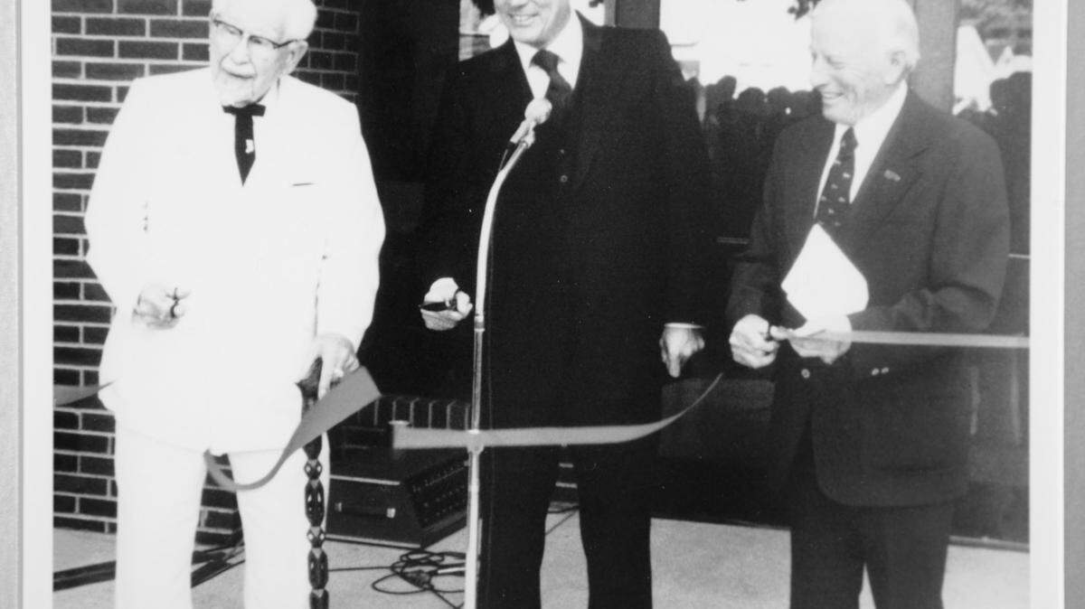 In May 1979, Col. Harland Sanders, John Y. Brown Jr. and his father, John Y. Brown, cut the ribbon at the opening of the Sanders-Brown Center On Aging at the University of Kentucky. In May of 1979. In 1972, the younger Brown had made a matching gift with the state to finance a privately built center to research the aging process.