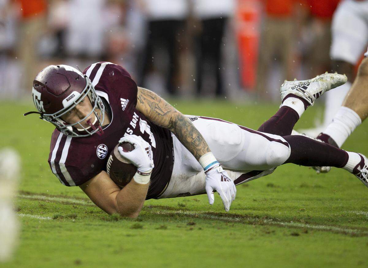 Texas A&M’s Jace Sternberger (81), a junior-college transfer, leads SEC tight ends with four touchdown catches.