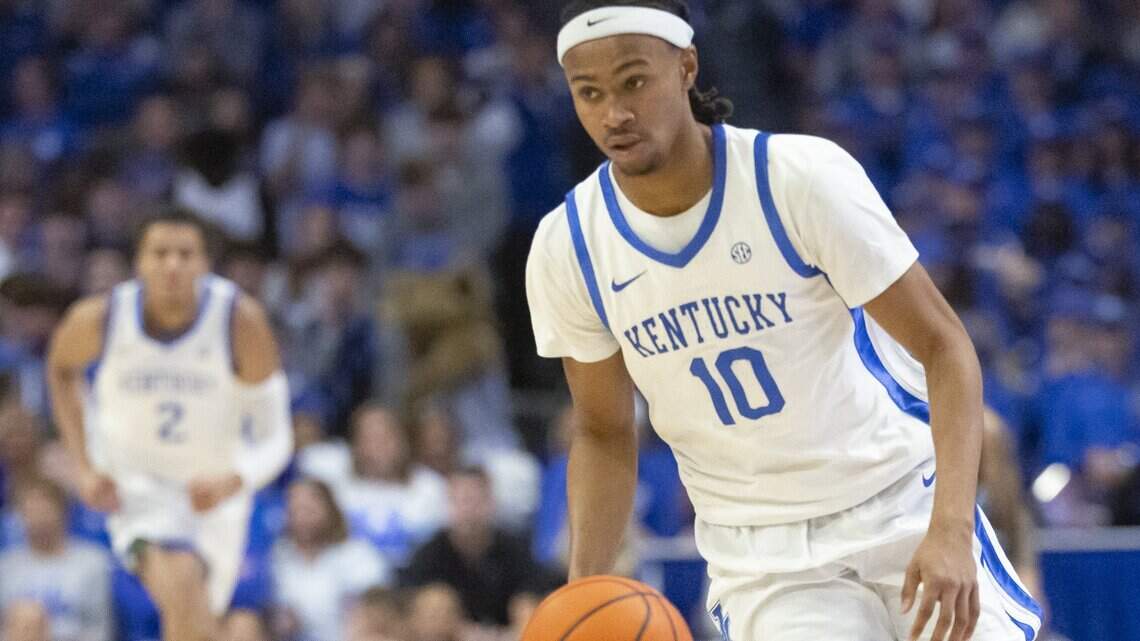 Kentucky overcomes sluggish start in exhibition win over No. 19 Texas Tech