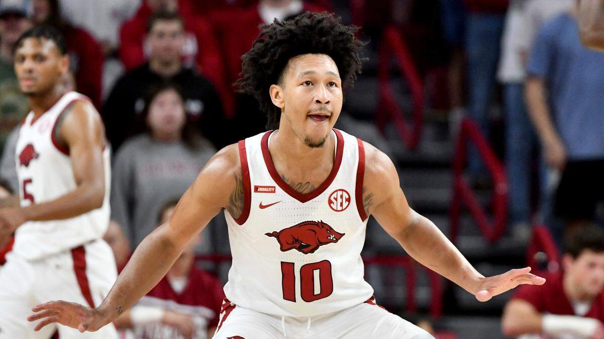 The sight of Arkansas forward Jaylin Williams in the lane gives opposing players pause because of his propensity for taking charges. “Some guy will see me down there and they will completely stop their drive mid-dribble,” Williams said.