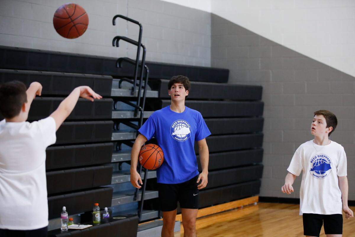 North Laurel High School basketball senior and UK commit Reed Sheppard hosted a youth basketball camp on Saturday afternoon at Millard Grade School in Pikeville. Sheppard is currently one of four commits for UK men’s basketball in the class of 2023.