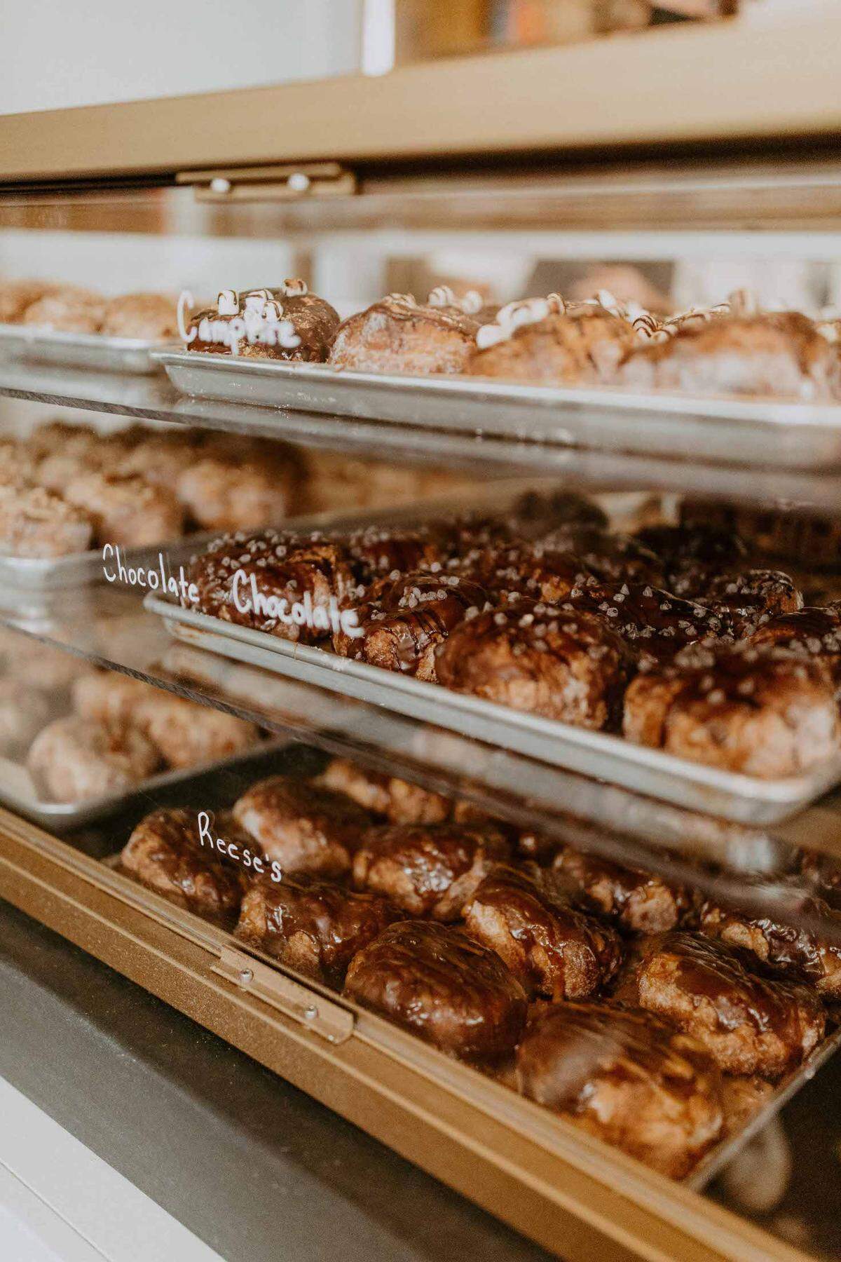 Parlor Doughnuts, which started in Evansville, Ind., in 2019, has opened shops in Denver, Oceanside, Calif., Miramar Beach, Fla., Pawleys Island, S.C., and Nashville. Now it’s coming to Lexington’s Euclid Avenue.