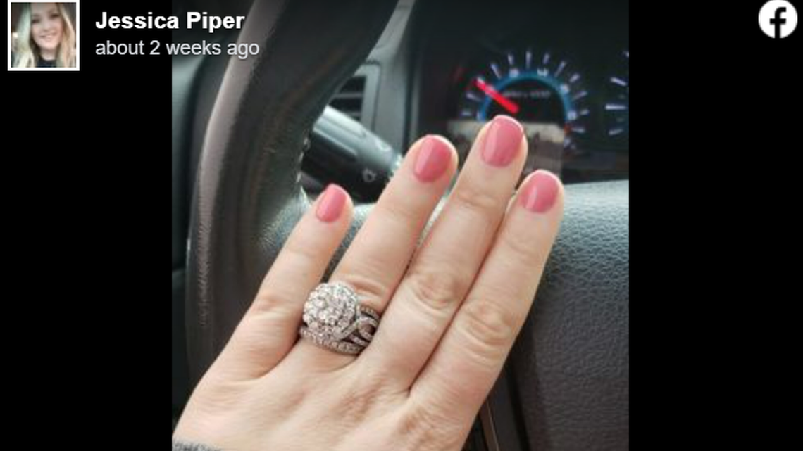 A Kentucky woman is searching for her wedding ring after she says Kay Jewelers gave it to the wrong customer when she brought it in for a repair.