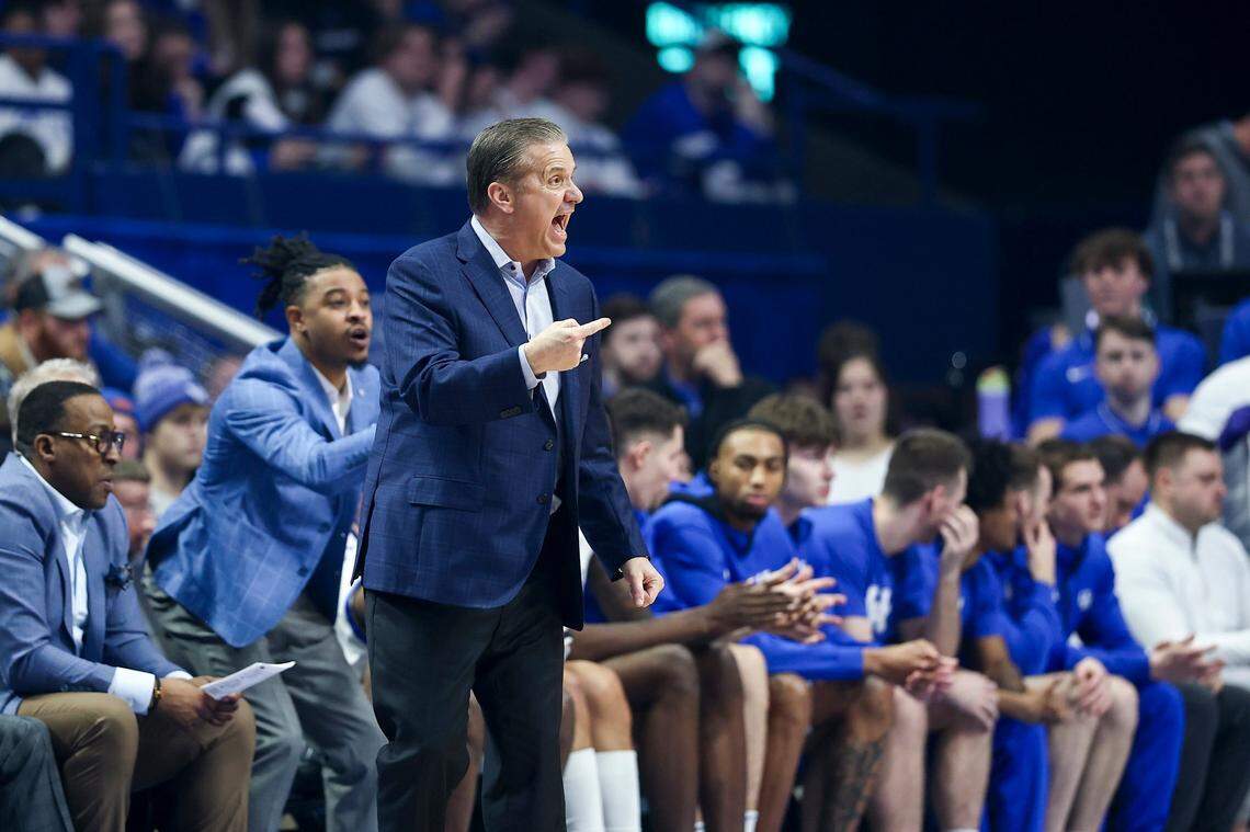 Kentucky coach John Calipari calls to his players during Tuesday’s game against Mississippi at Rupp Arena. UK’s 75-63 win snapped a three-game home losing streak for the Wildcats.
