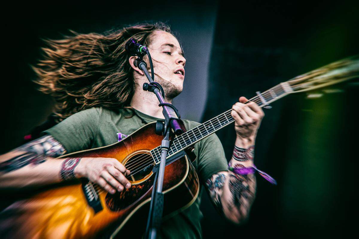 Billy Strings was a bluegrass music fireball during his performance at the Railbird Music Festival in August at Keeneland. The bluegrass signer is back in Lexington for a concert at Manchester Music Hall.