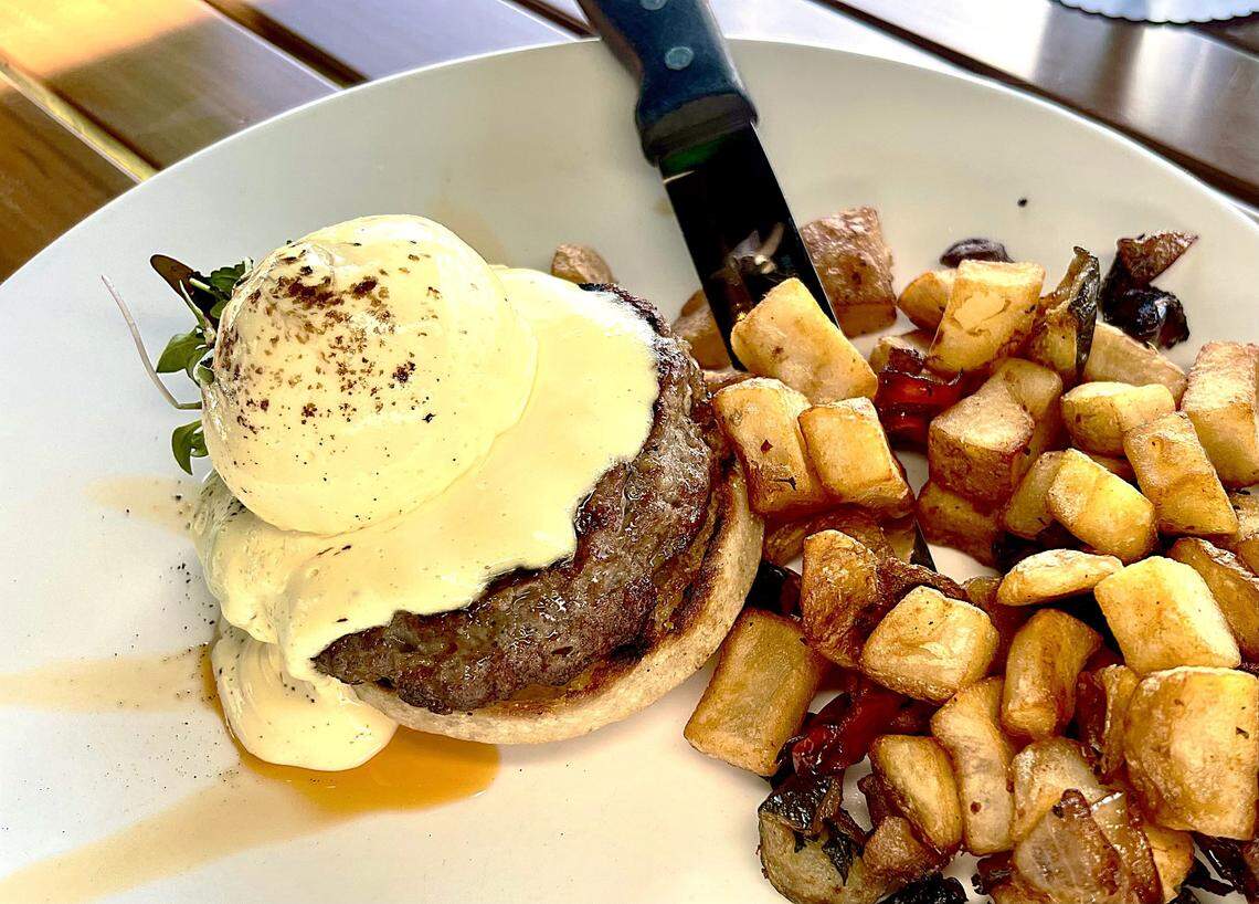 Bella Cafee and Grille’s Kentucky Benedict
