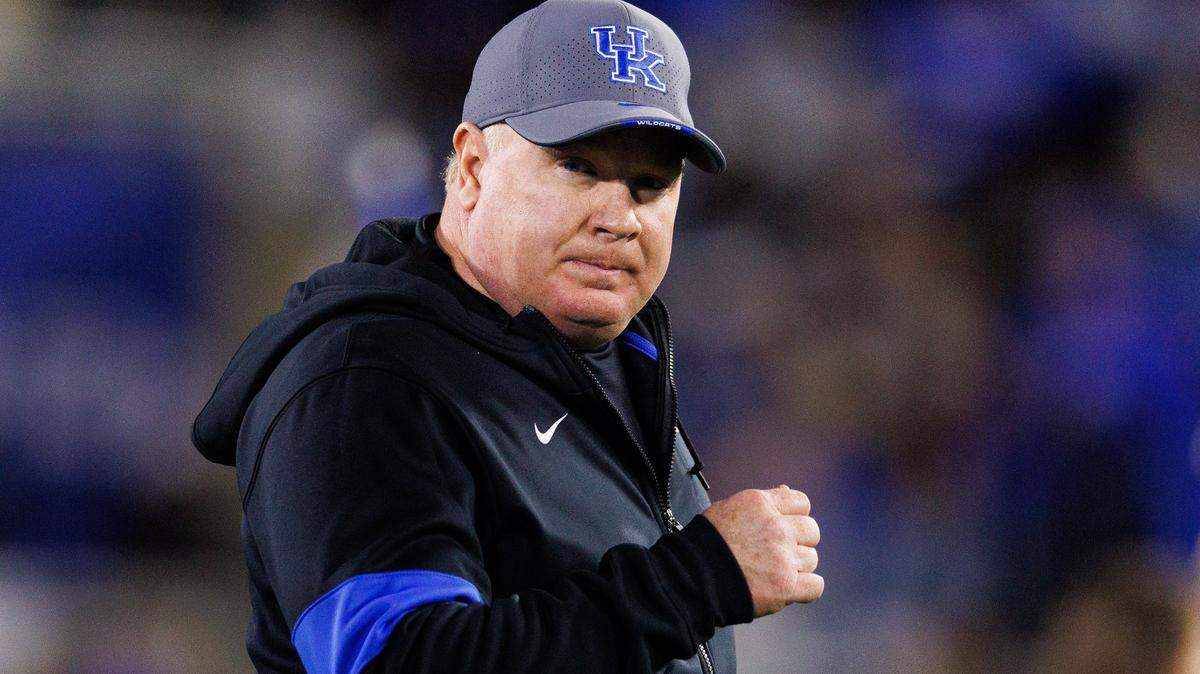 Can Mark Stoops again turn the Kentucky football program around?