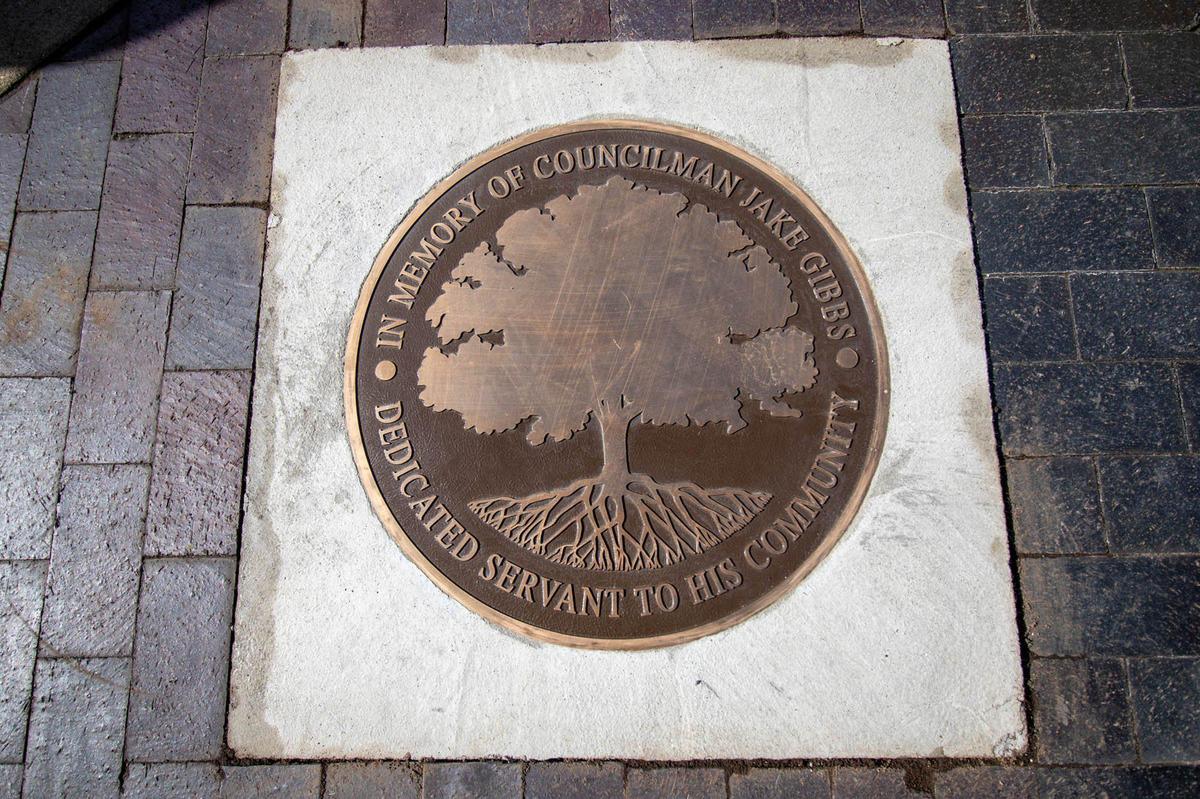 A plaque was dedicated outside of Alfalfa restaurant Friday to honor former Lexington council member Jake Gibbs, who passed away in March 2020.