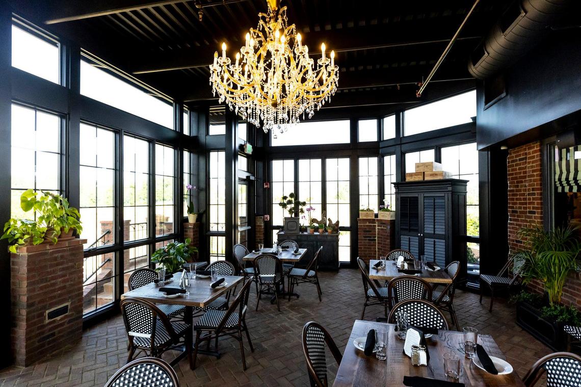 Seating on an enclosed terrace is available at Carson’s new location at 3450 Todds Road in Lexington, Ky.