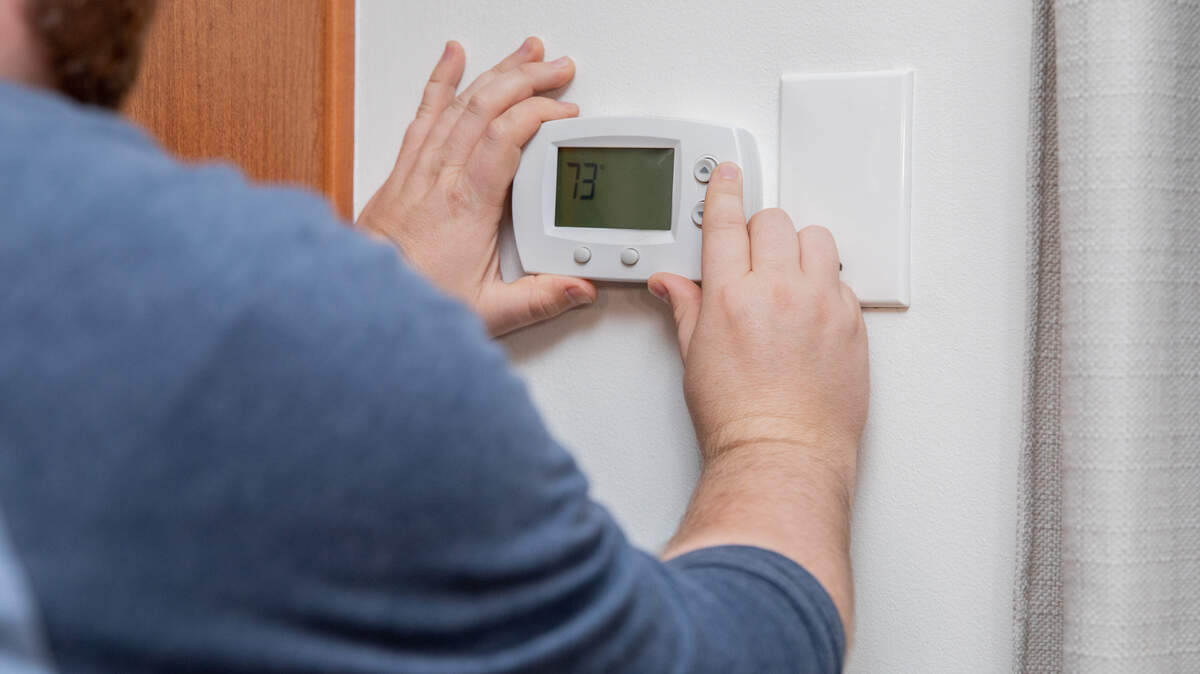 What's the best thermostat setting? Tips to stay warm and save money in NC